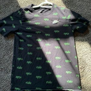 Nike youth shirt